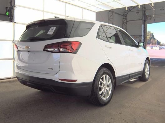 Used 2023 Chevrolet Equinox LS w/ LS Convenience Package AWD/4WD image 7