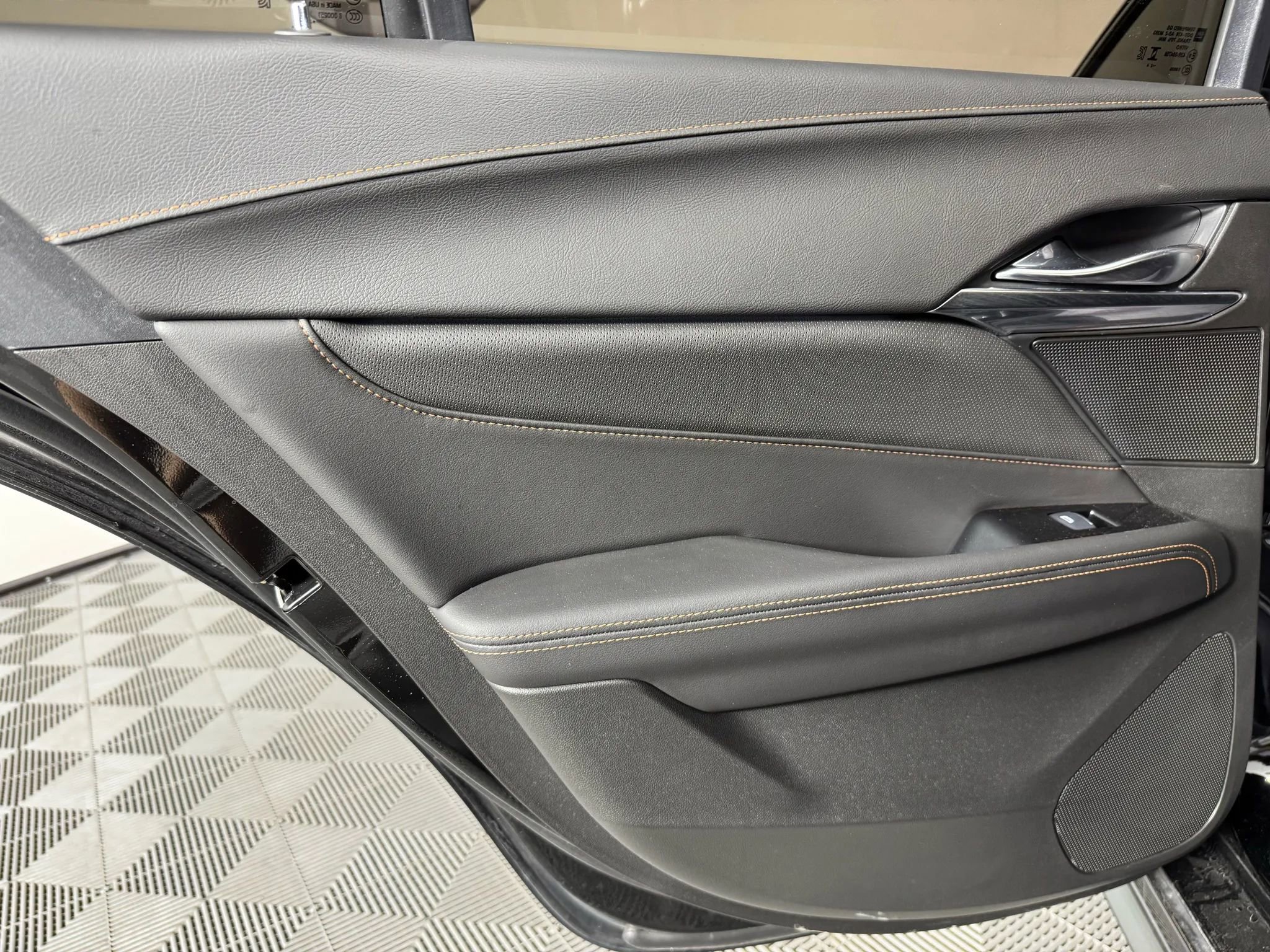 Used 2025 Cadillac CT4 V w/ Technology Package image 40