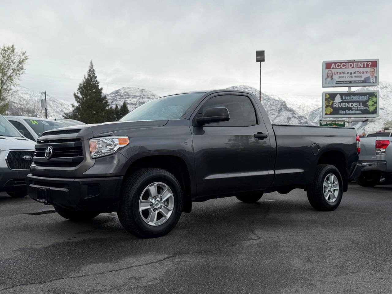 Used 2015 Toyota Tundra SR image 2
