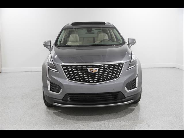 Used 2021 Cadillac XT5 Premium Luxury AWD/4WD image 2