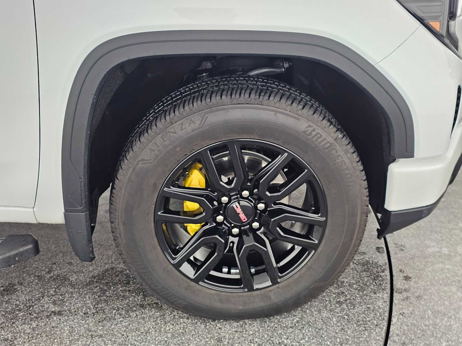 Used 2024 GMC Sierra 1500 Elevation image 9