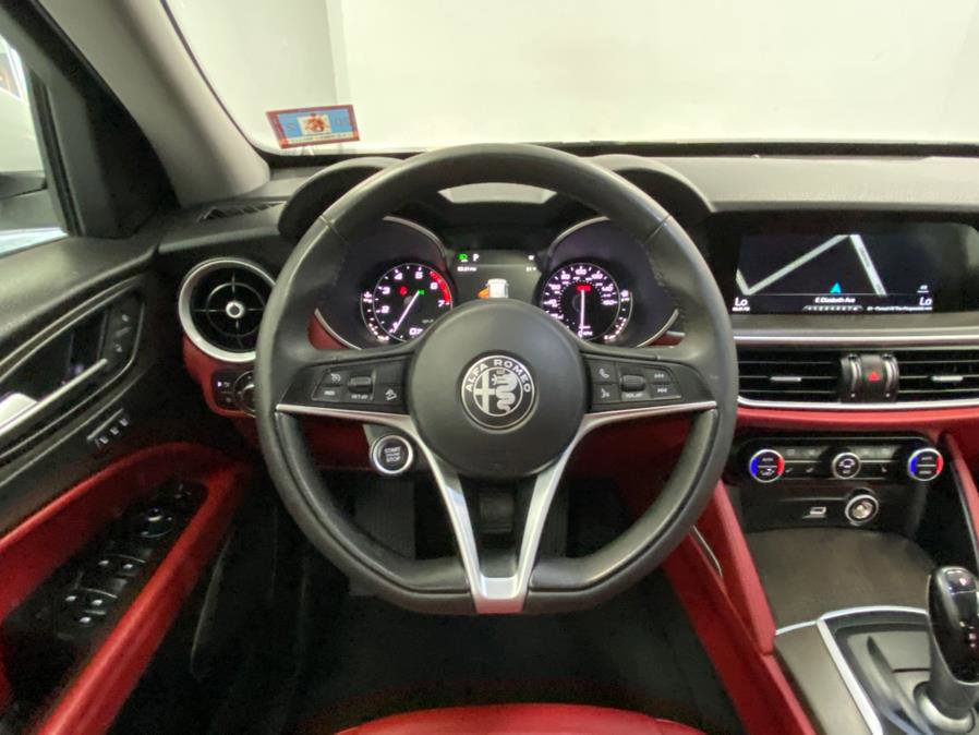 Used 2019 Alfa Romeo Stelvio Ti image 38