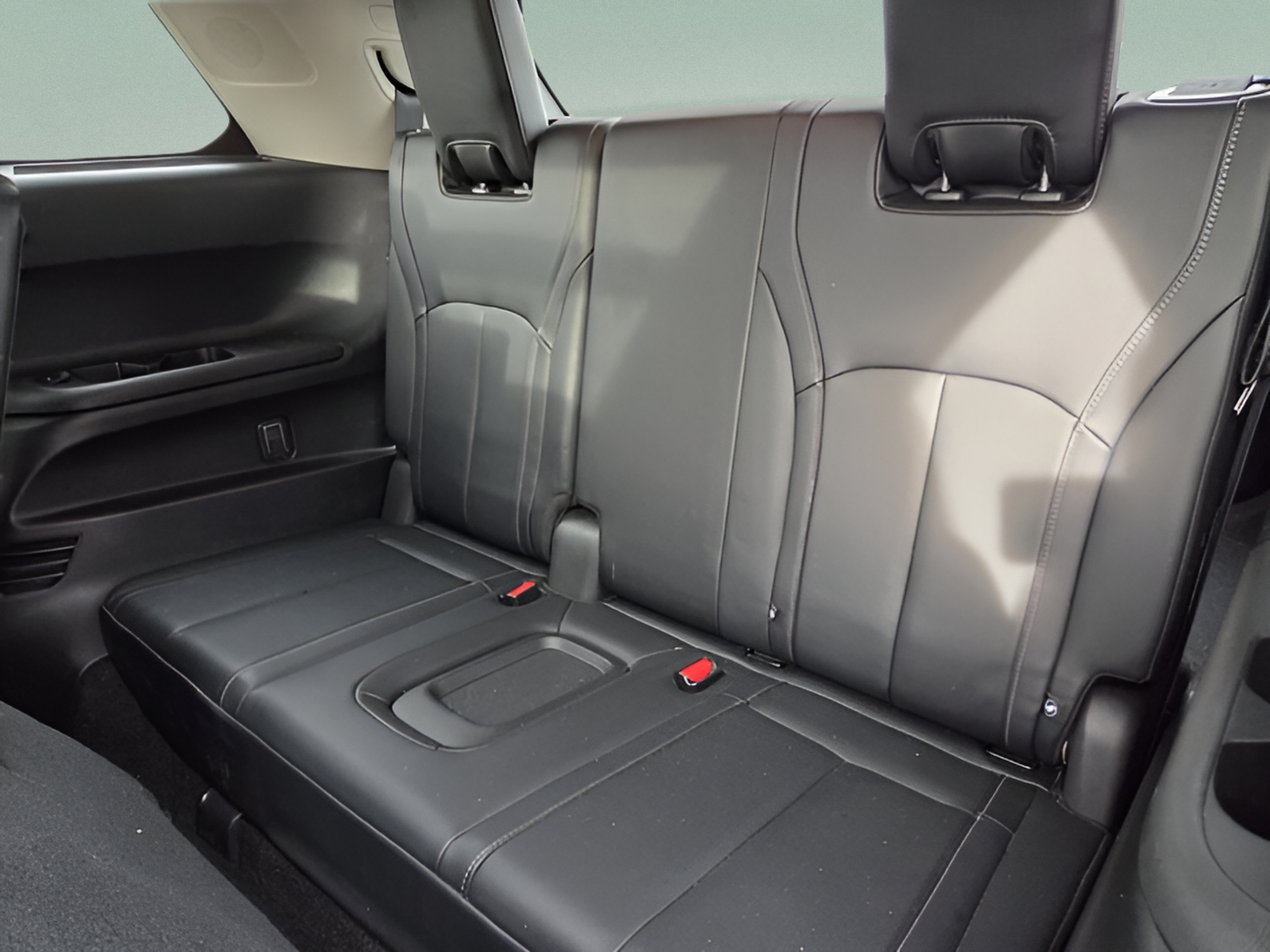 Used 2023 INFINITI QX60 Luxe AWD/4WD image 9