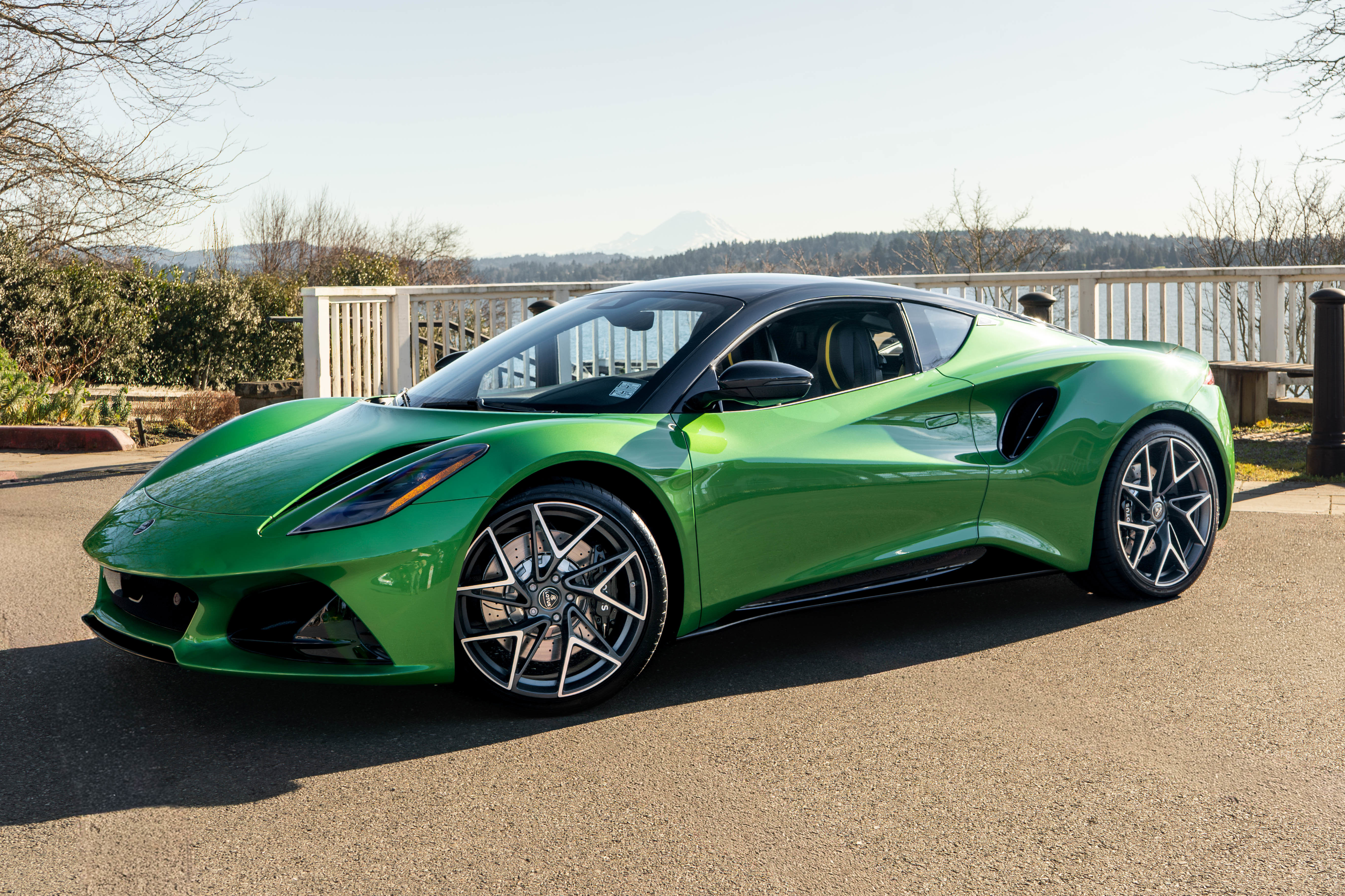 New 2026 Lotus Emira SE image 2