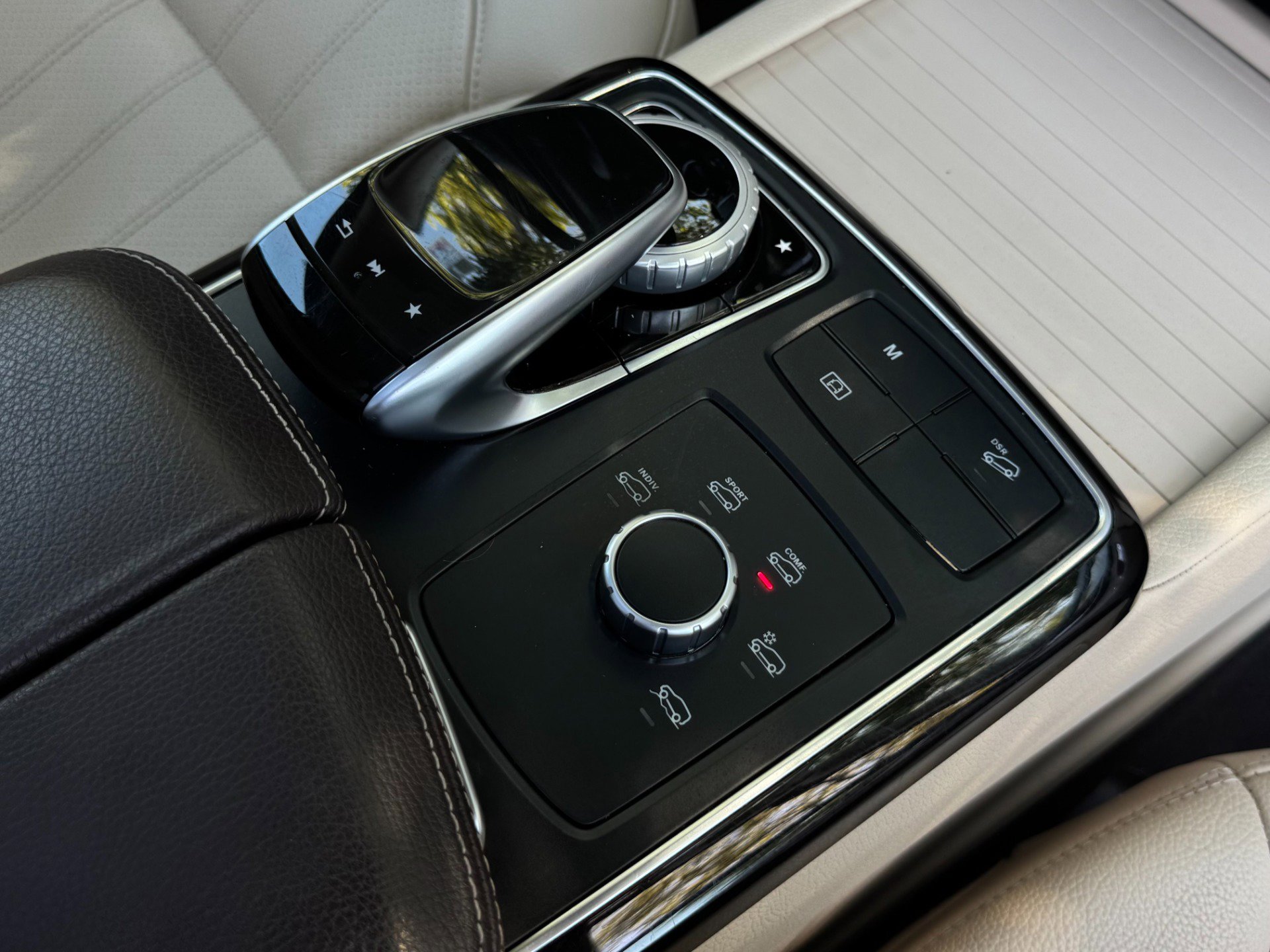 Used 2018 Mercedes-Benz GLE 350 4MATIC image 31