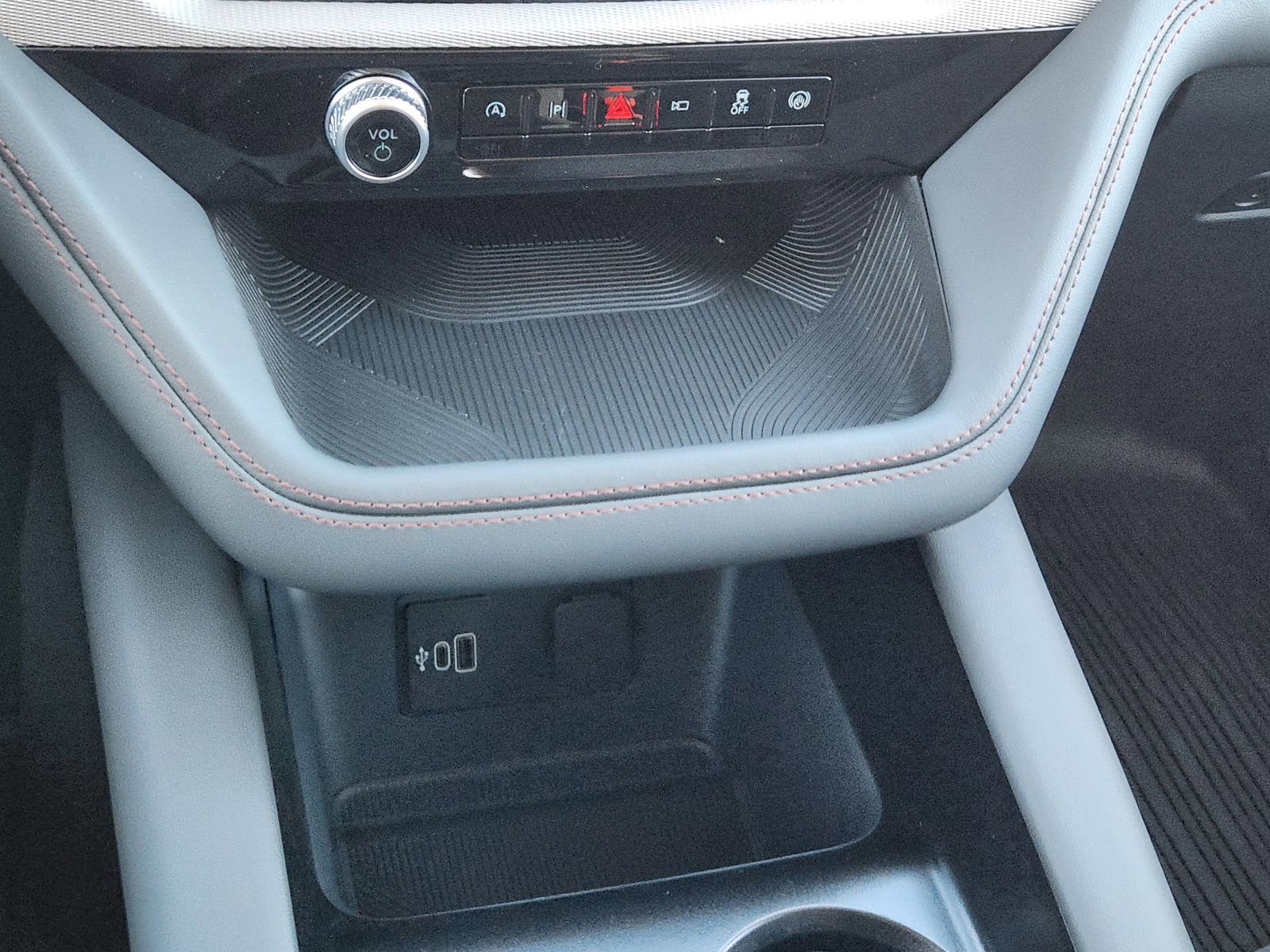 New 2026 Ford Explorer Active image 19