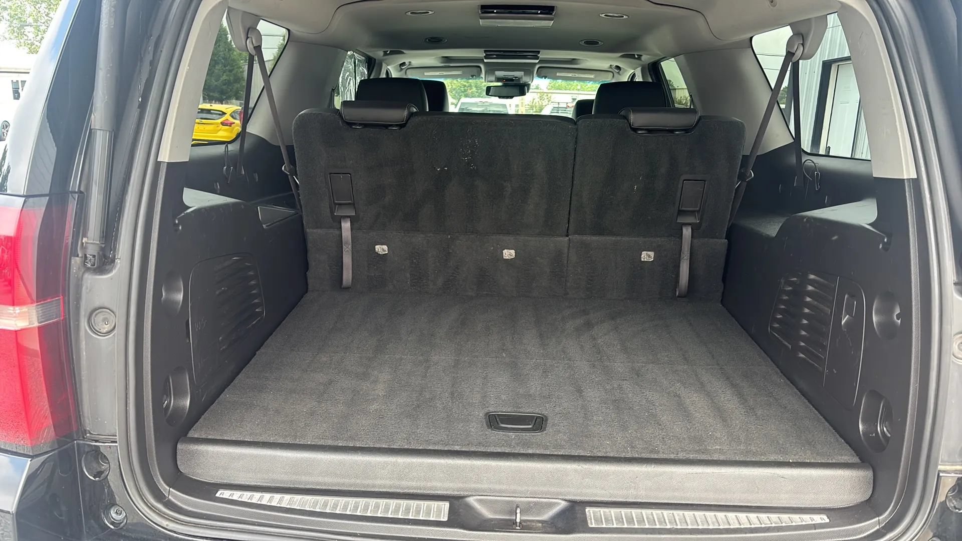 Used 2015 Chevrolet Suburban LT AWD/4WD image 5