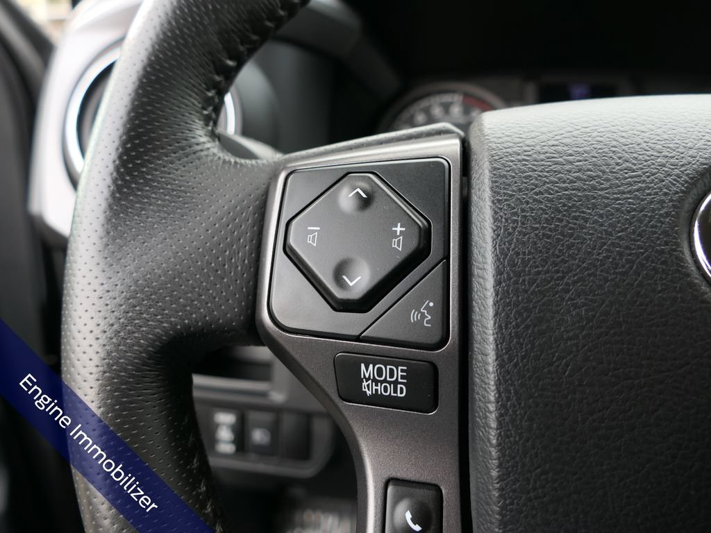 Used 2018 Toyota Tacoma TRD Sport w/ TRD Premium Sport Package RWD image 17