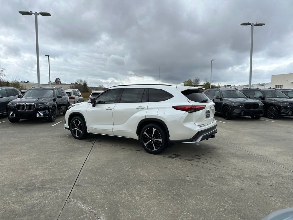 Used 2021 Toyota Highlander XSE image 8