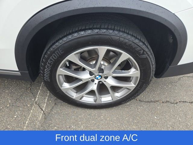 Used 2024 BMW X5 xDrive40i w/ Premium Package AWD/4WD image 14