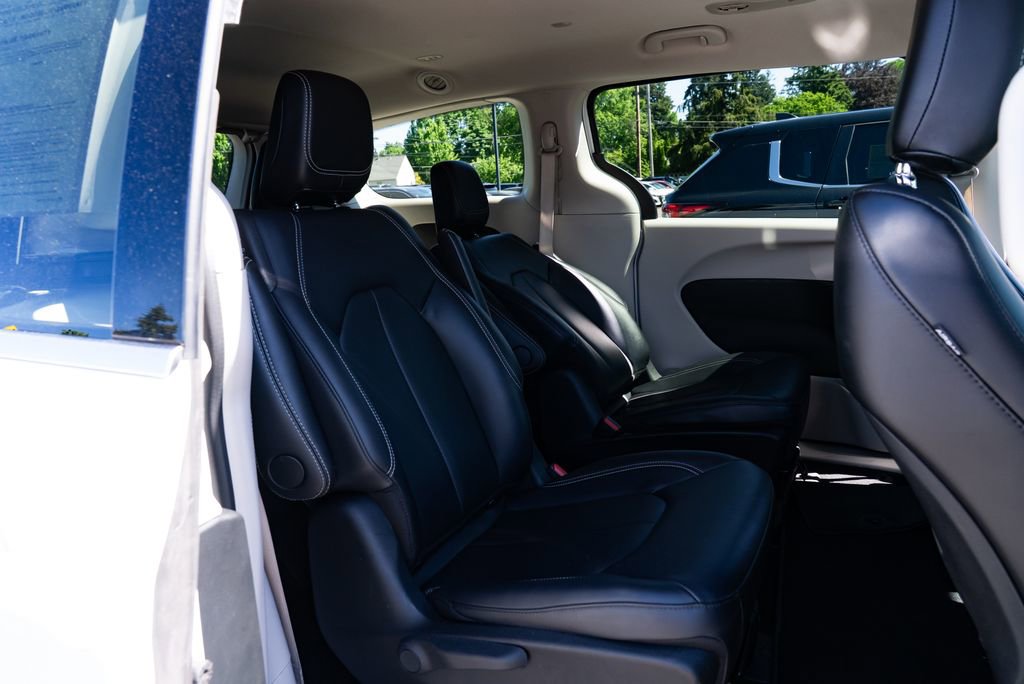 Used 2017 Dodge Grand Caravan GT FWD image 20