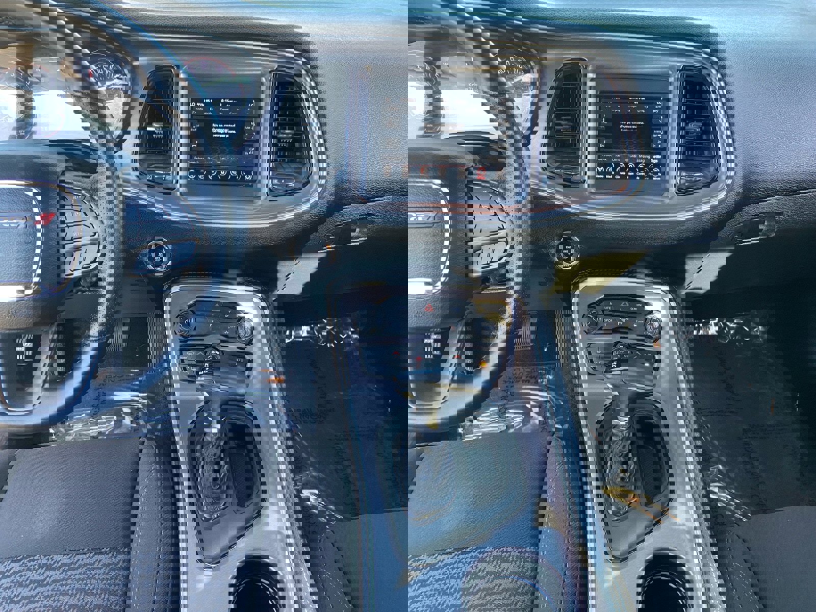 Used 2021 Dodge Challenger SXT w/ Driver Convenience Group image 11