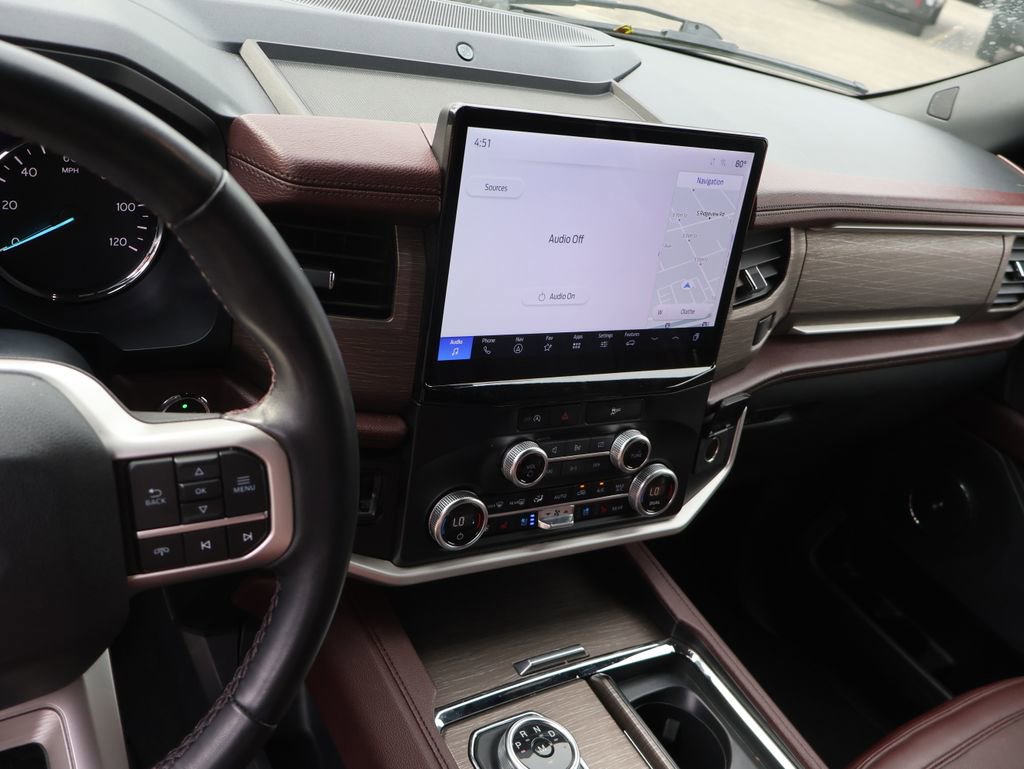 Used 2024 Ford Expedition Limited AWD/4WD image 24