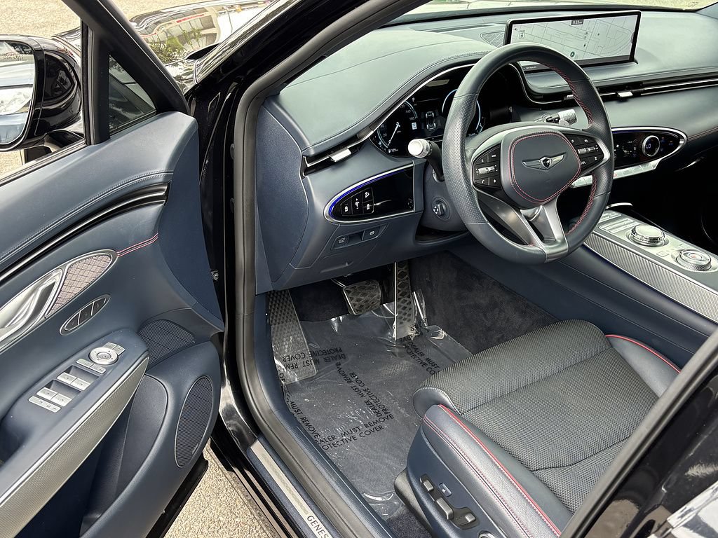 Used 2023 Genesis GV70 2.5T w/ Sport Prestige Package AWD/4WD image 8