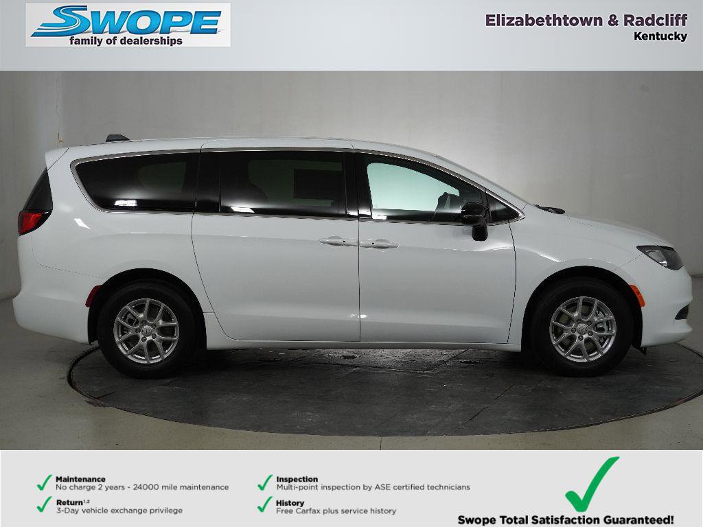 New 2026 Chrysler Voyager LX FWD image 2
