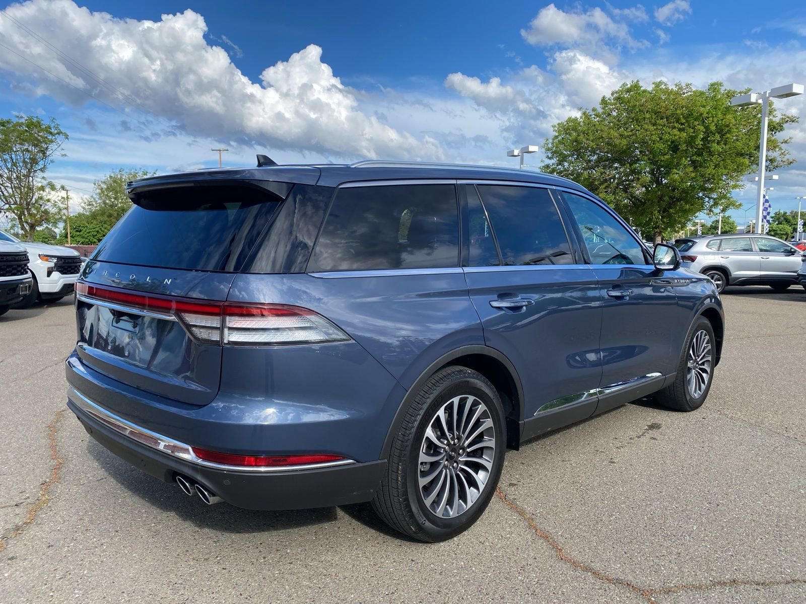 Used 2021 Lincoln Aviator Reserve image 4