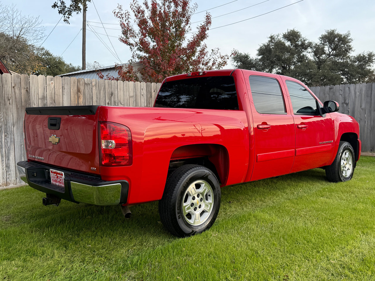 Used 2008 Chevrolet Silverado 1500 LTZ w/ EZ-Lift Tailgate Package image 11