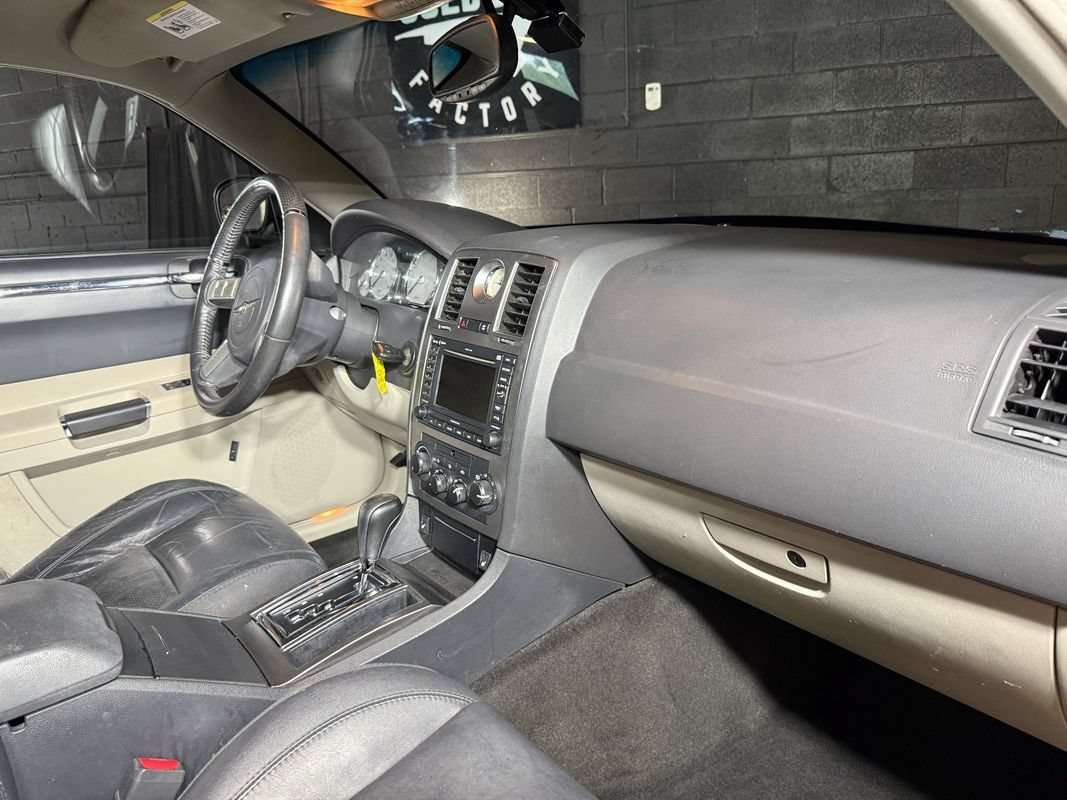 Used 2006 Chrysler 300 SRT8 w/ SRT Option Group II RWD image 14