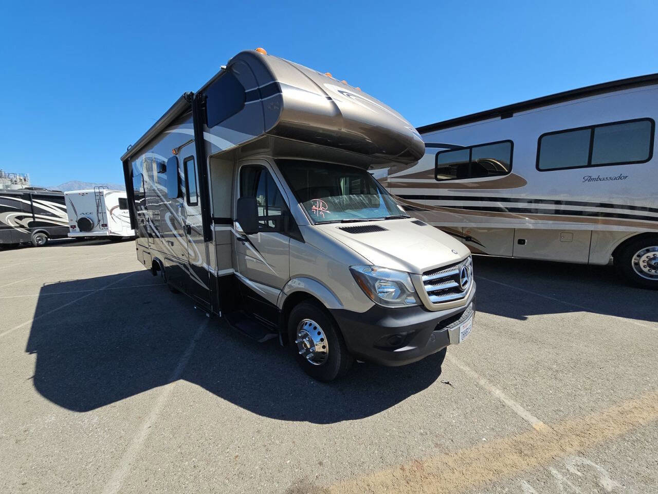 Used 2014 Mercedes-Benz Sprinter 3500 w/ Swivel Seat Package image 18