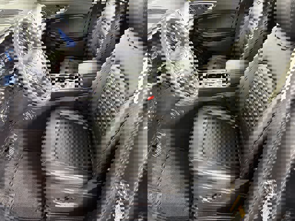 Used 2021 Ford Edge SEL w/ Convenience Package image 7