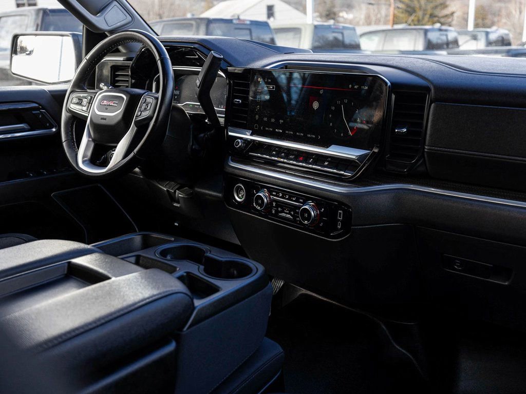 Used 2022 GMC Sierra 1500 Elevation image 29