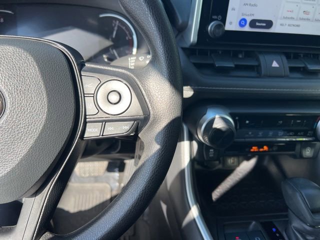 Used 2023 Toyota RAV4 LE image 10