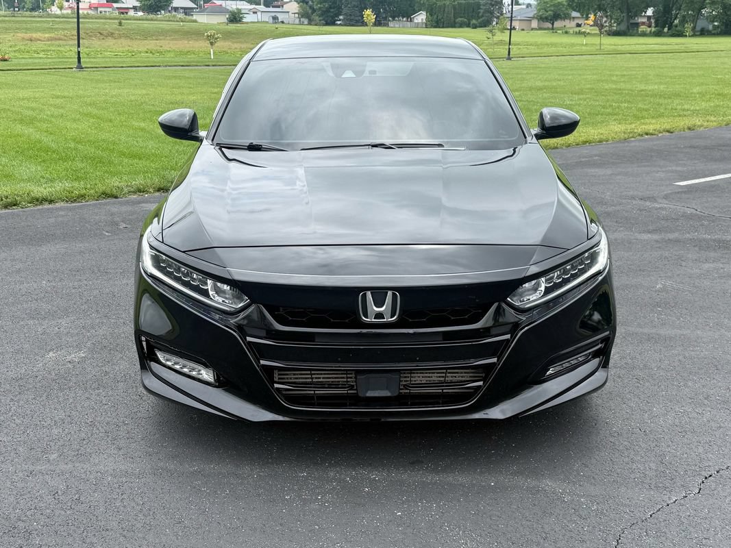 Used 2019 Honda Accord Sport image 2