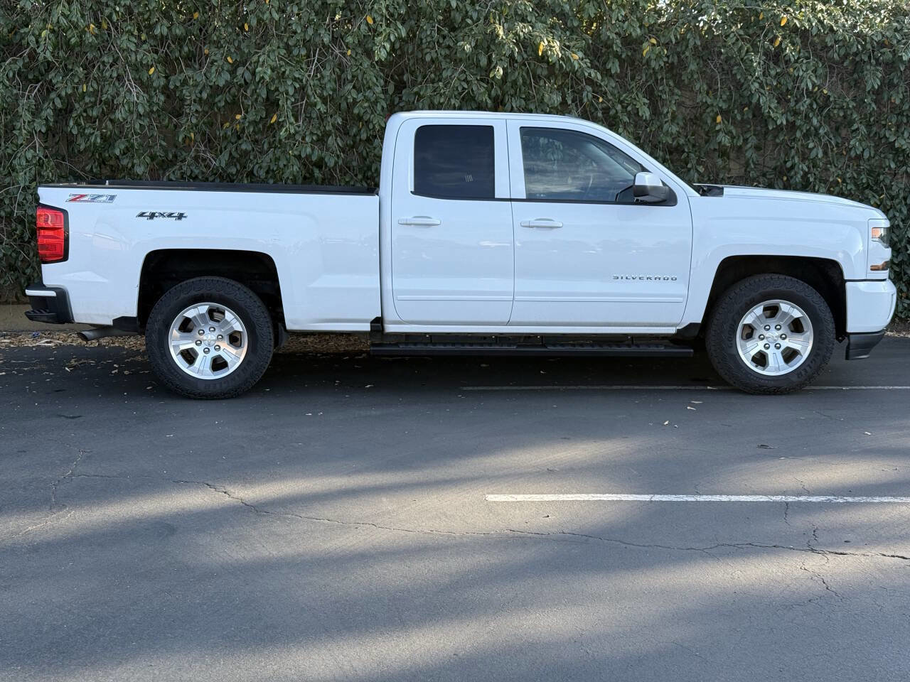 Used 2017 Chevrolet Silverado 1500 LT image 7