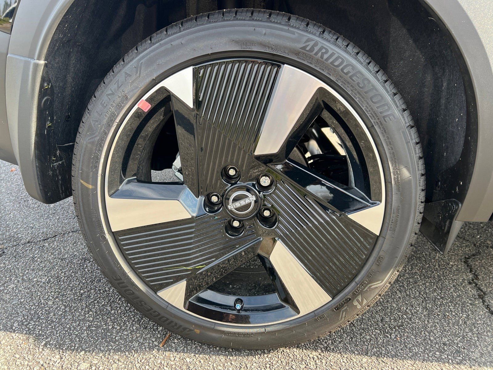 New 2026 Nissan Kicks SR w/ Cold Weather Package image 17