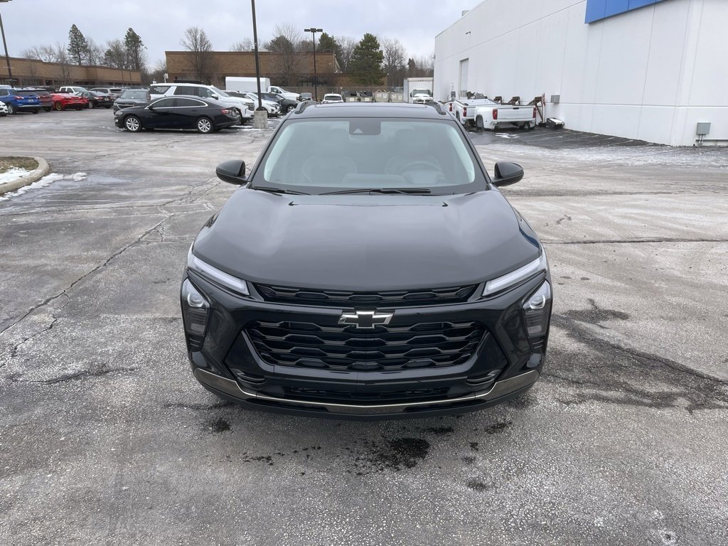 New 2026 Chevrolet Trax ACTIV w/ Sunroof Package image 2