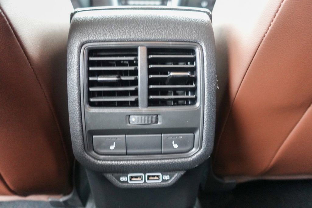 Used 2022 Volkswagen Passat 2.0T image 26