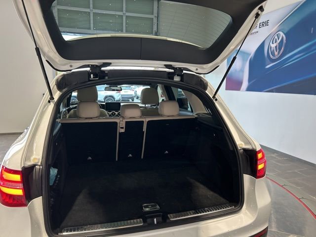 Used 2018 Mercedes-Benz GLC 300 4MATIC image 15