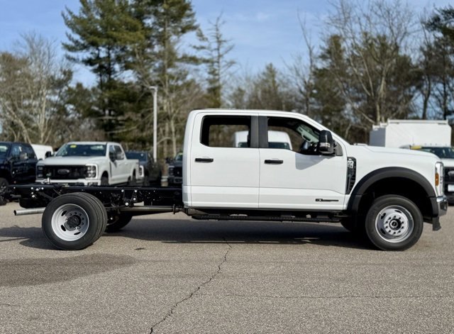 New 2025 Ford F550 4x4 Crew Cab Super Duty w/ XL Chrome Package image 3