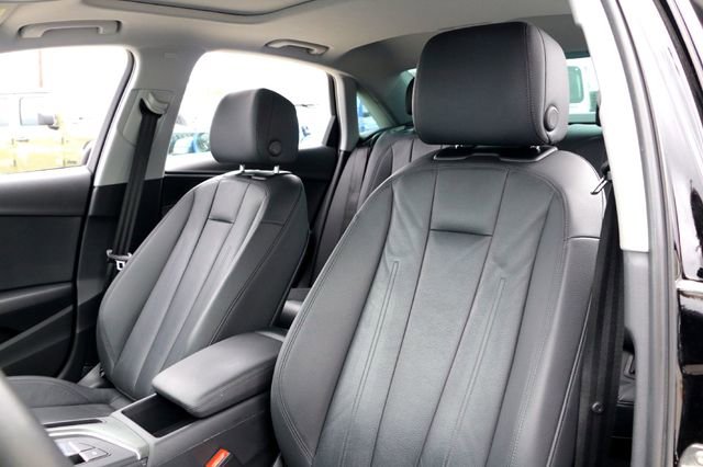 Used 2019 Audi A4 2.0T Premium image 11