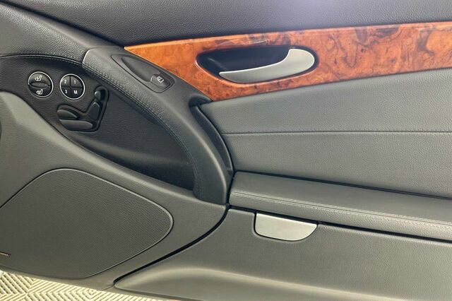 Used 2005 Mercedes-Benz SL 500 image 18