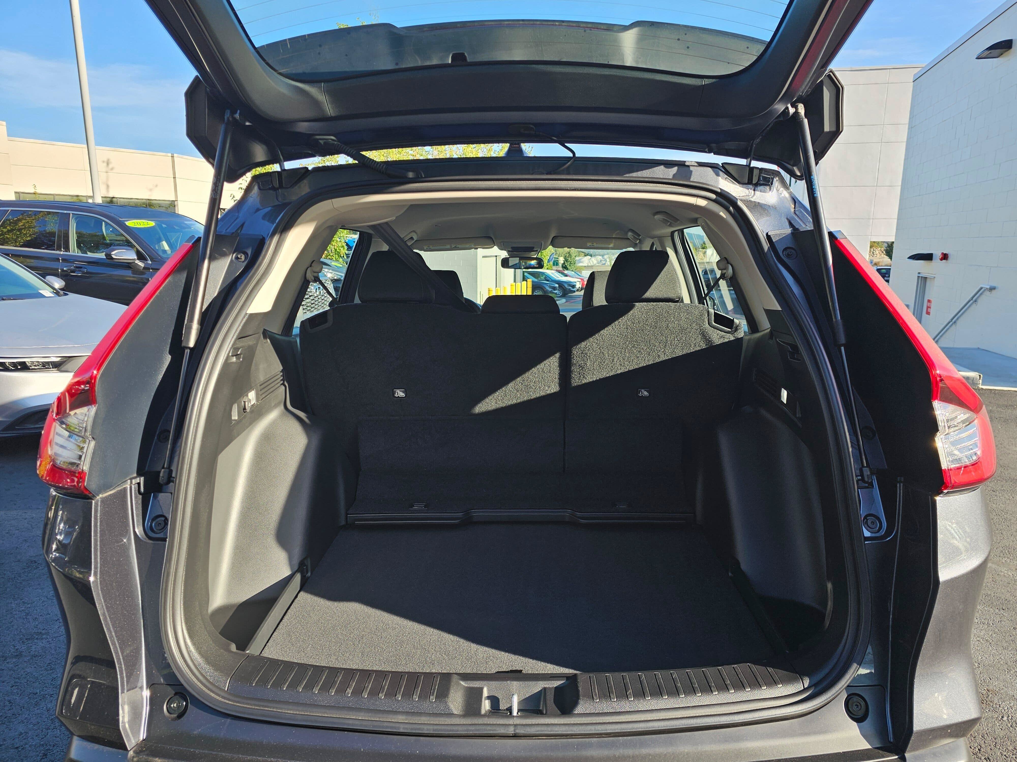 Used 2024 Honda CR-V LX image 17