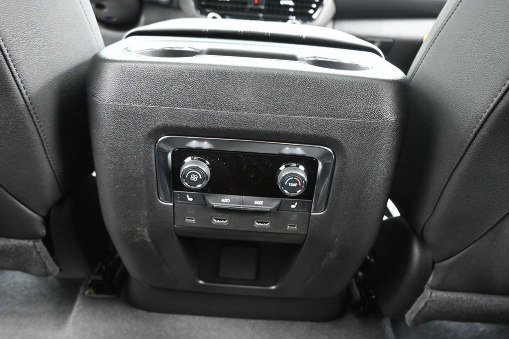 New 2026 Chevrolet Tahoe High Country AWD/4WD image 33