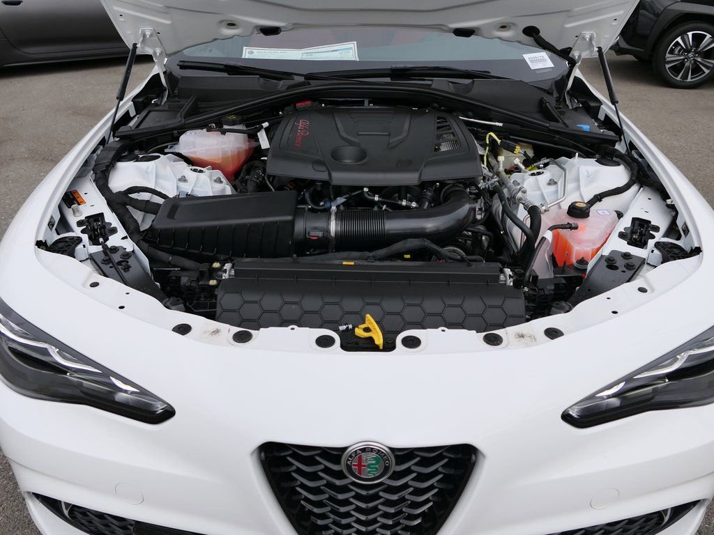 New 2025 Alfa Romeo Giulia AWD image 32