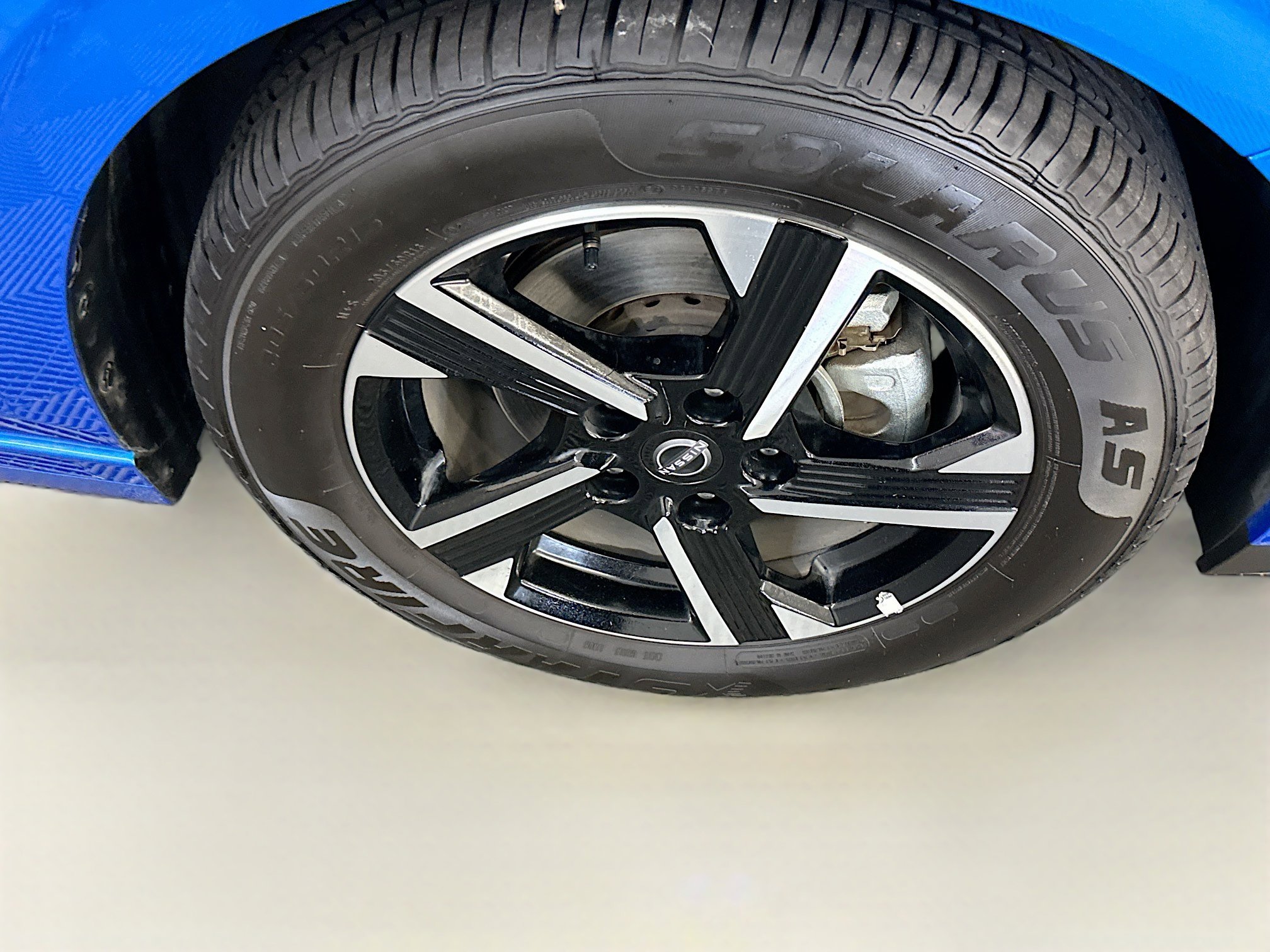 Used 2025 Nissan Sentra SV image 11