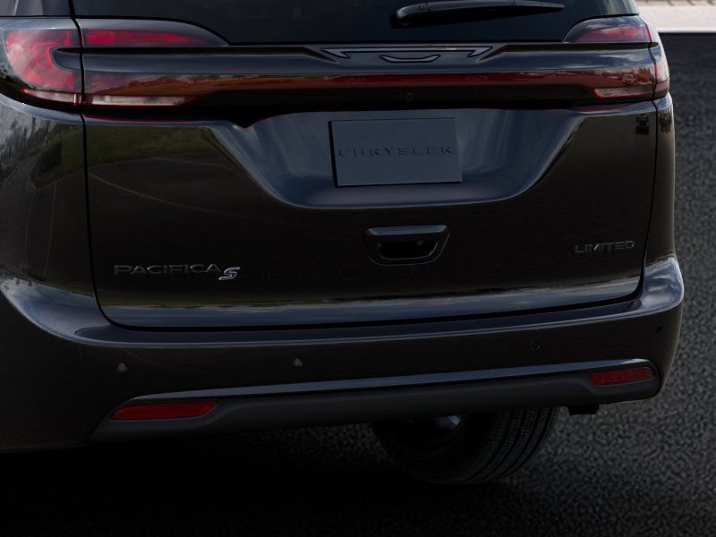 New 2027 Chrysler Pacifica Limited FWD image 13