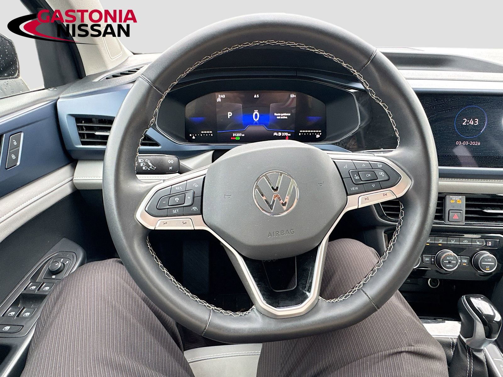 Used 2024 Volkswagen Taos SE image 14