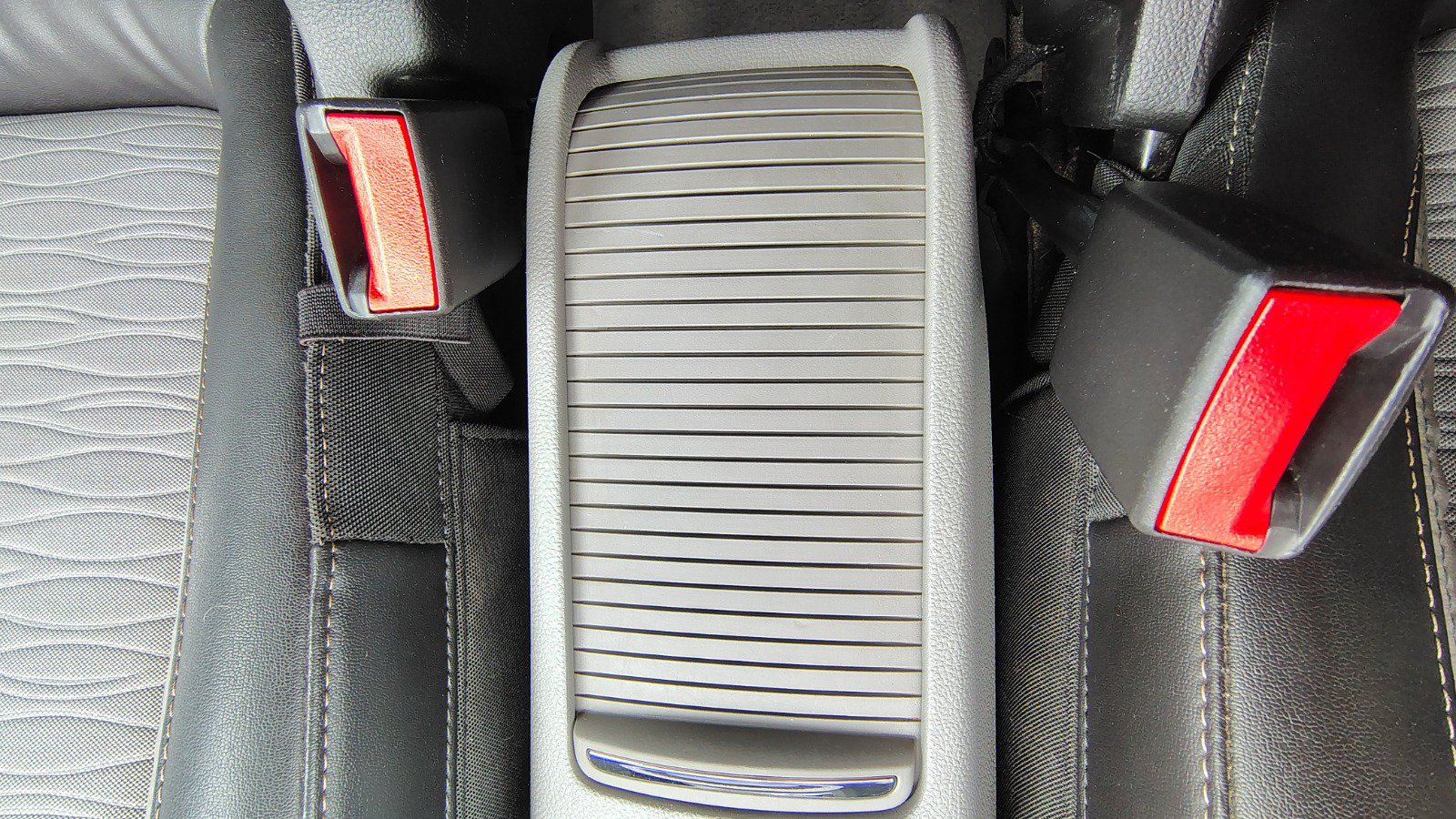 Used 2015 Buick Encore Convenience AWD/4WD image 24