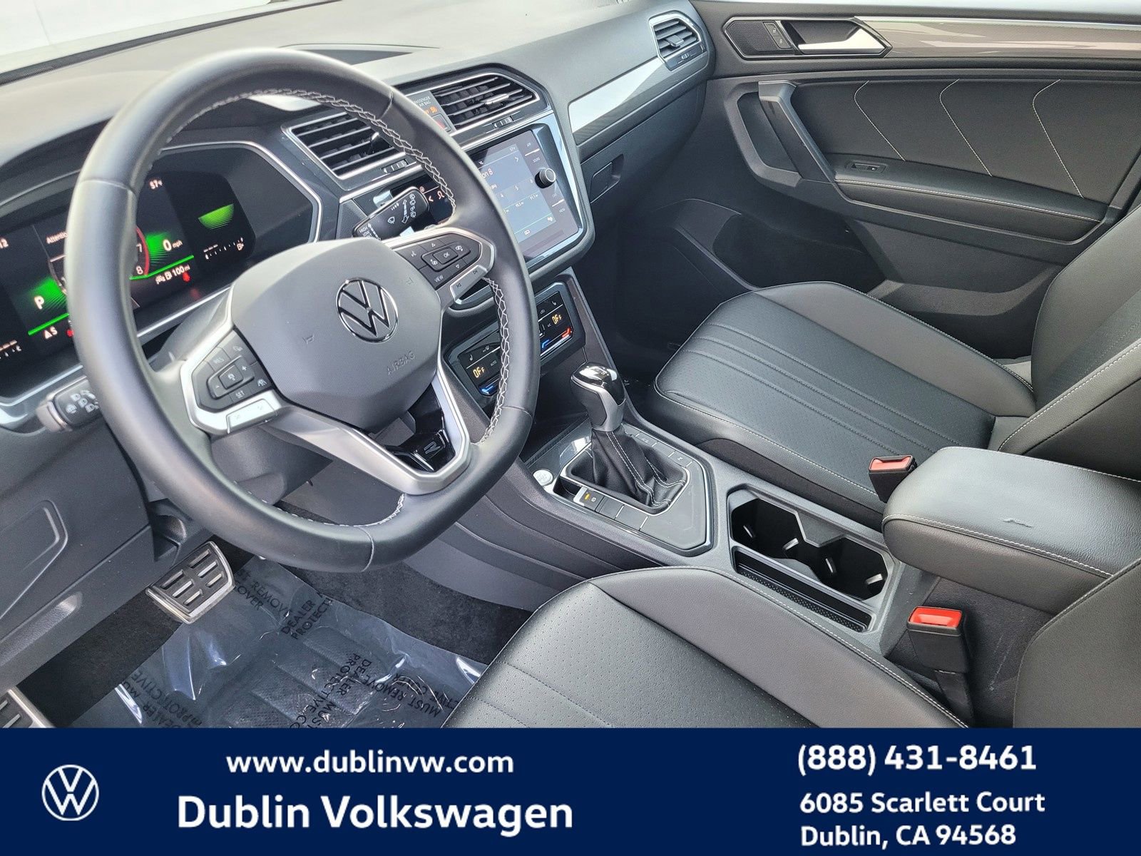 Used 2023 Volkswagen Tiguan SE R-Line image 21