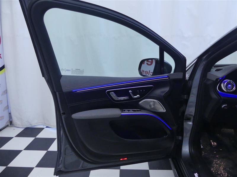 Used 2023 Mercedes-Benz EQS 580 4MATIC SUV image 25