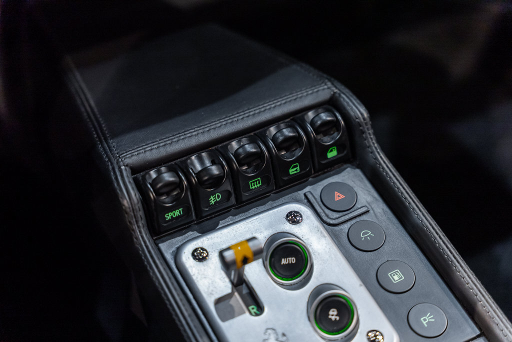 Used 1998 Ferrari F355 Berlinetta RWD image 42