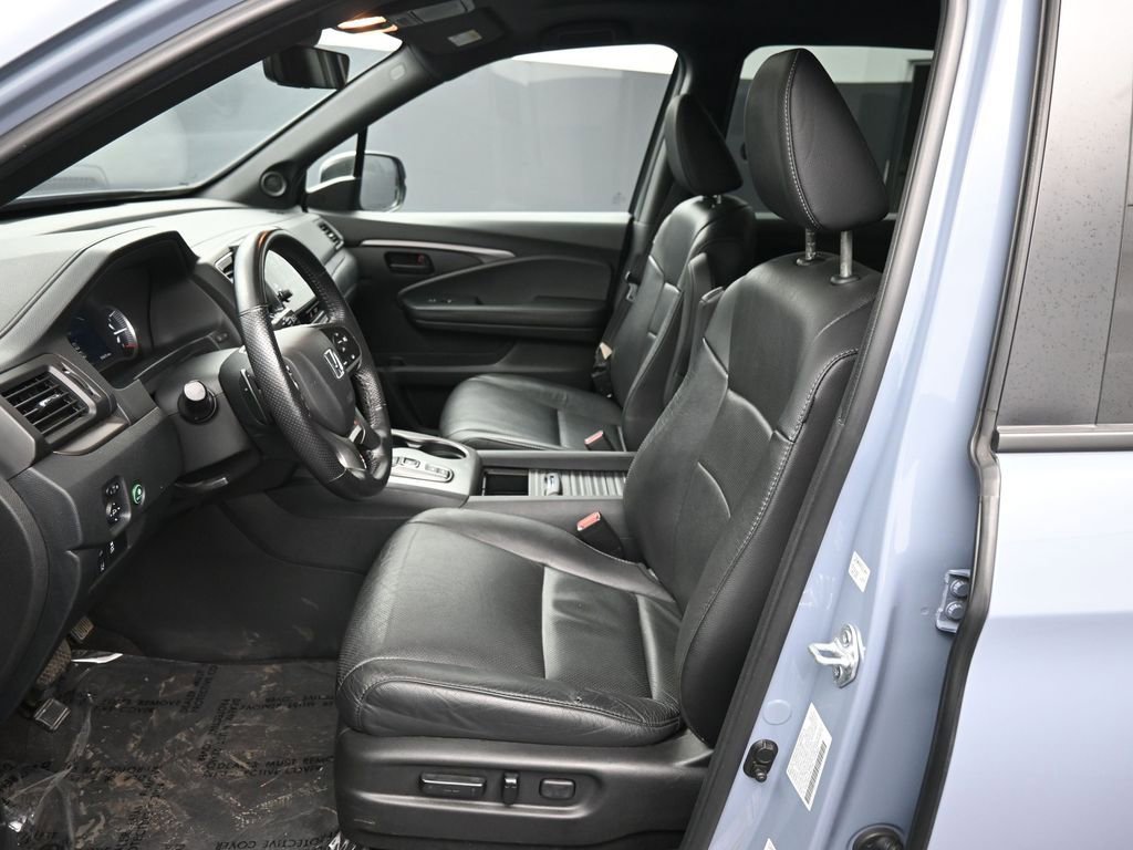 Certified 2023 Honda Passport EX-L image 19