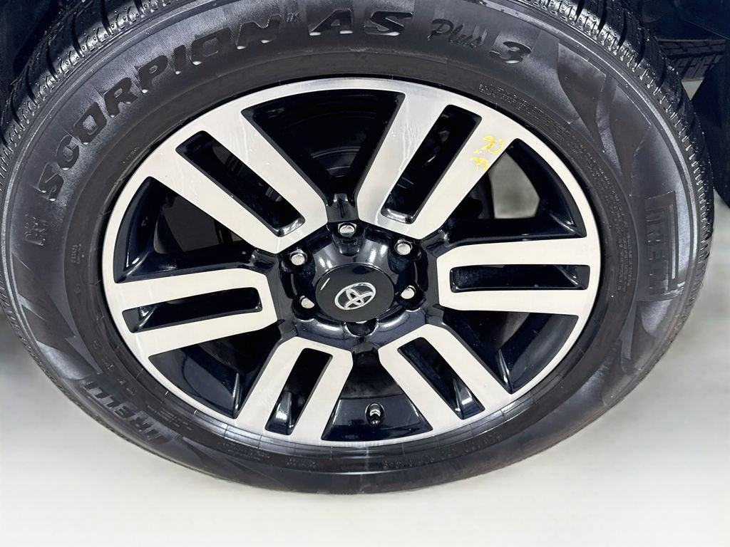 Used 2019 Toyota 4Runner Limited RWD image 40