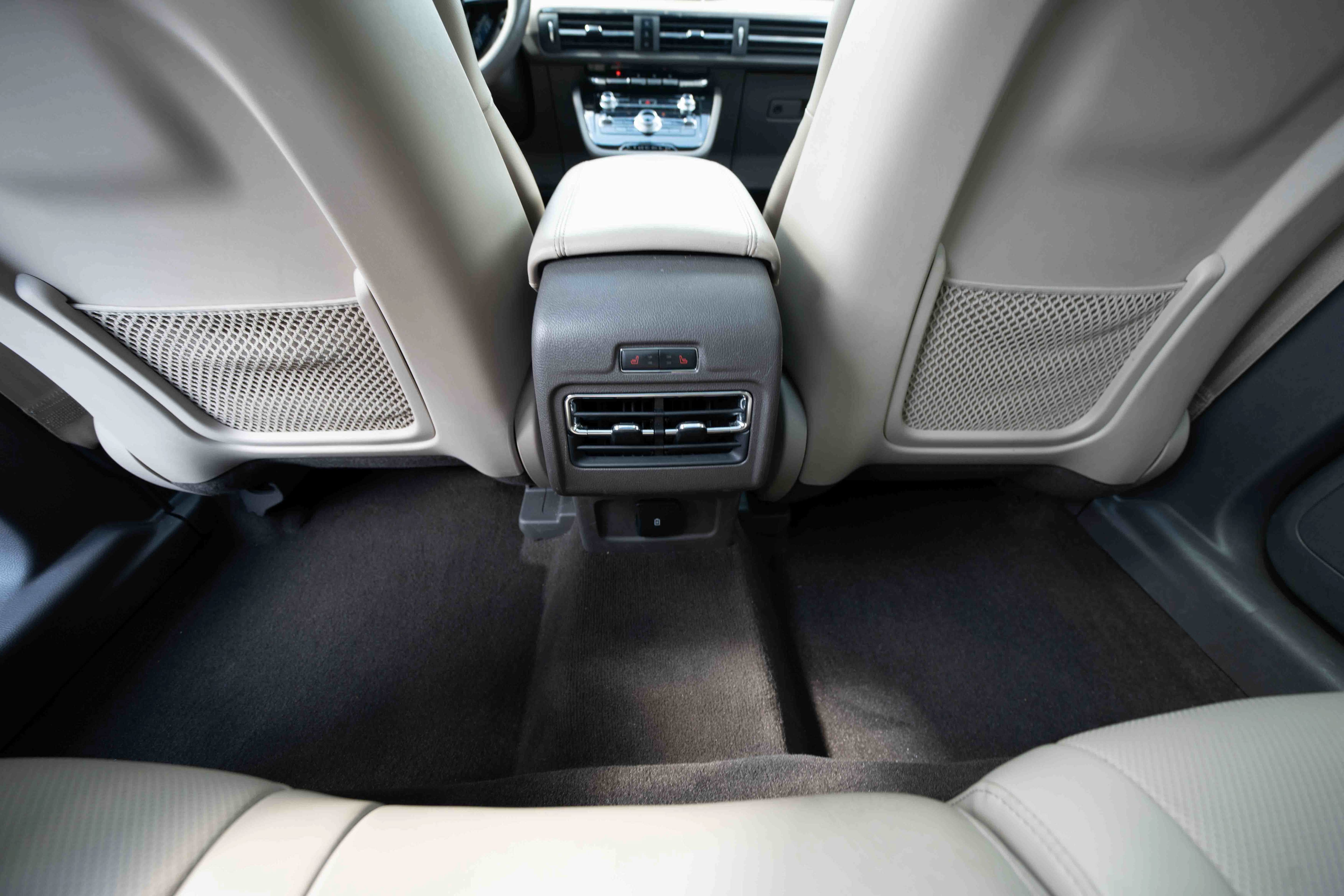 Used 2022 Lincoln Corsair Reserve w/ Equipment Group 201A AWD/4WD image 22