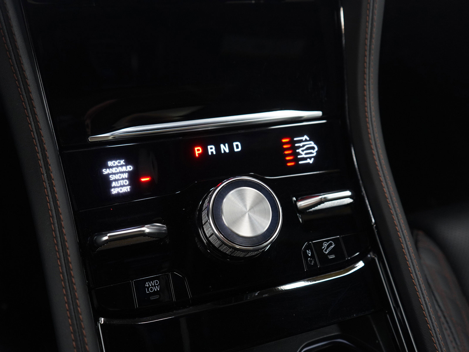 Used 2023 Jeep Grand Cherokee Summit image 25