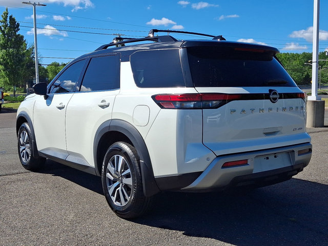 Used 2024 Nissan Pathfinder SL AWD/4WD image 23